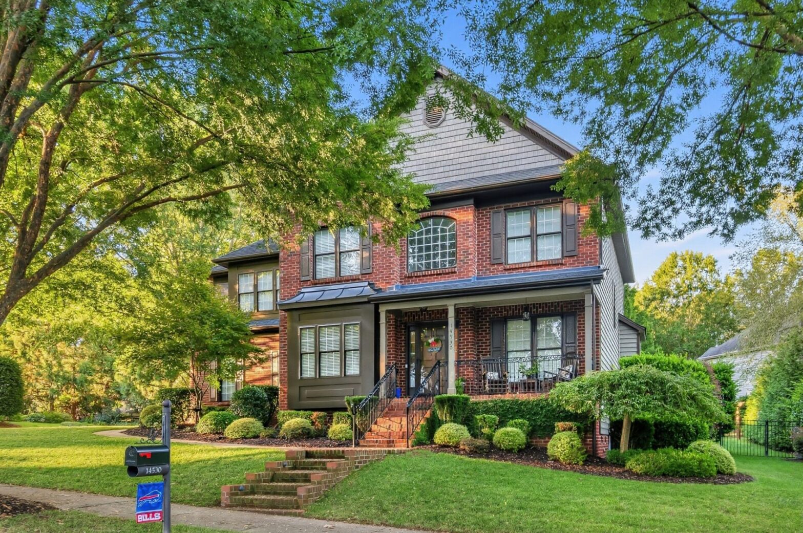 Beautiful home under shade trees in the MacAulay neighborhood in Huntersville