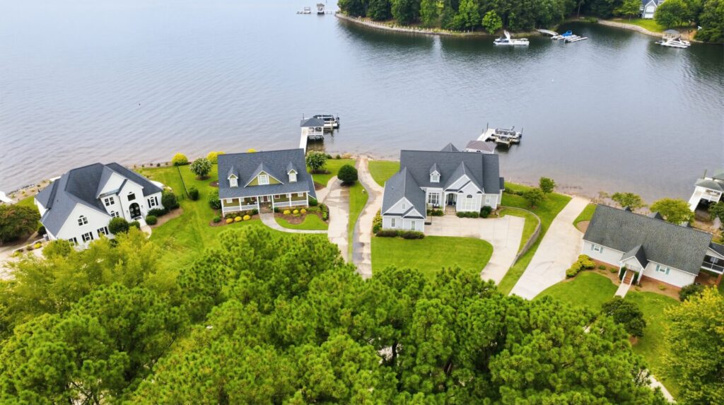 Aerial view of houses in Island Point of Lake Norman of Catawba, NC