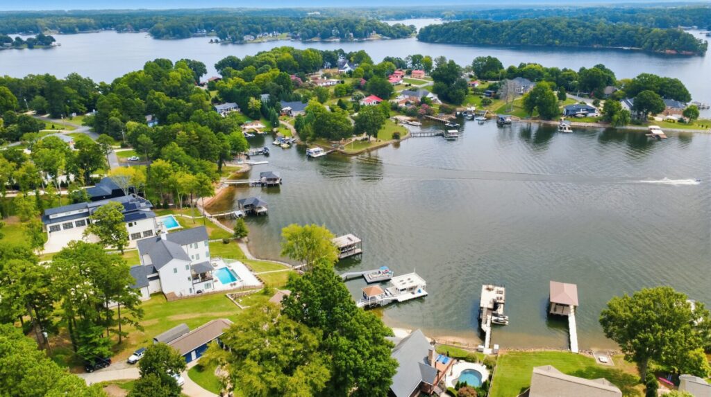 Aerial view of houses in Island Point of Lake Norman of Catawba, NC