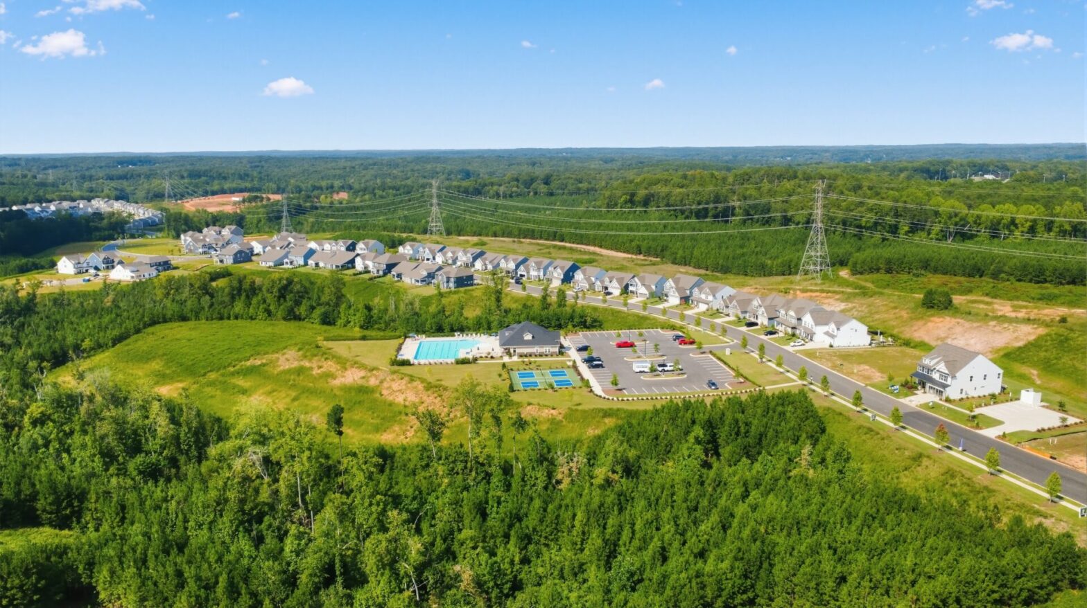 Aerial view of houses in Laurelbrook of Lake Norman of Catawba, NC