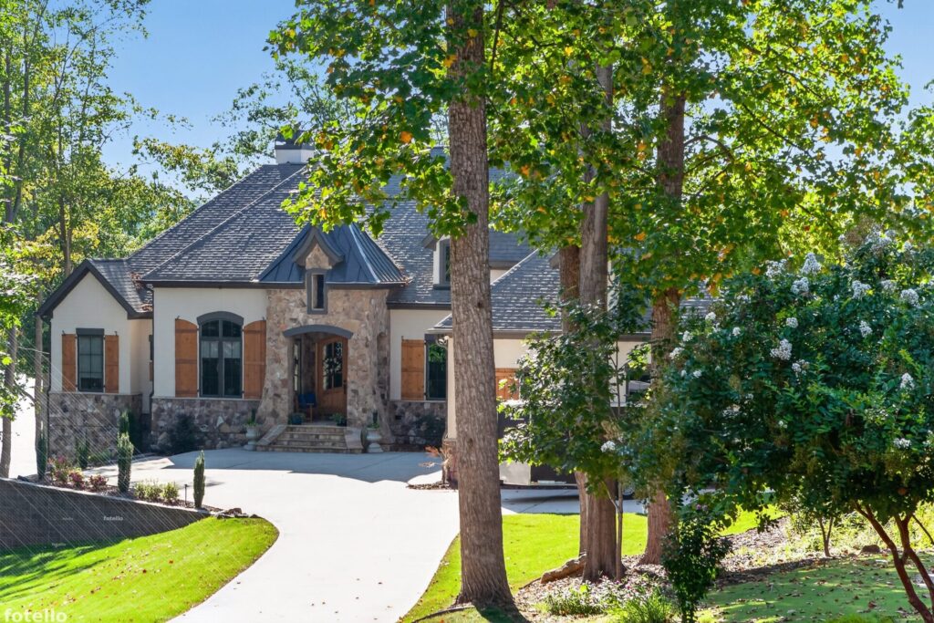 A home in Pinnacle Shores in Mooresville, NC.