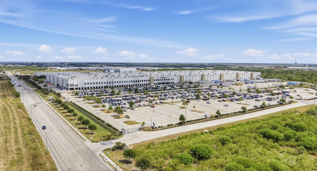 Massive Amazon Fulfillment Center in San Marcos
