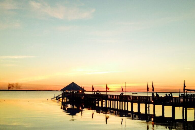 Sunset at Sunset Bar & Grille located in Duck, N.C.