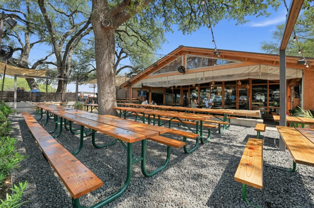 Loro Asian Smokehouse and Bar in Austin, TX ©HomeJab