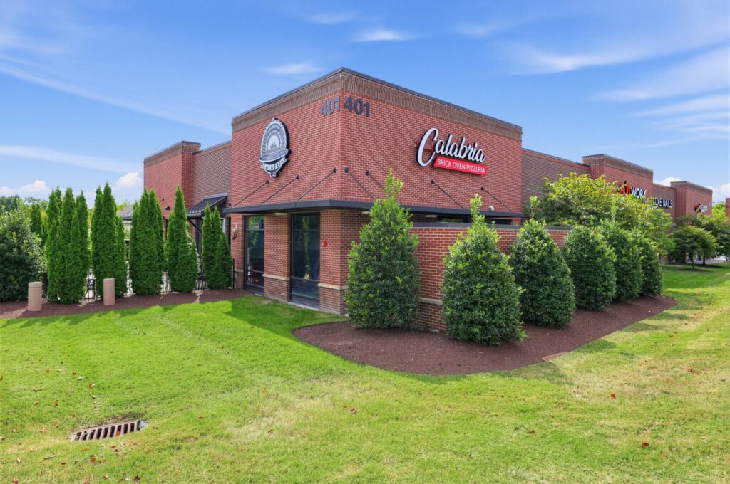 Calabria Brick Oven Pizzeria in Goodlettsville, TN