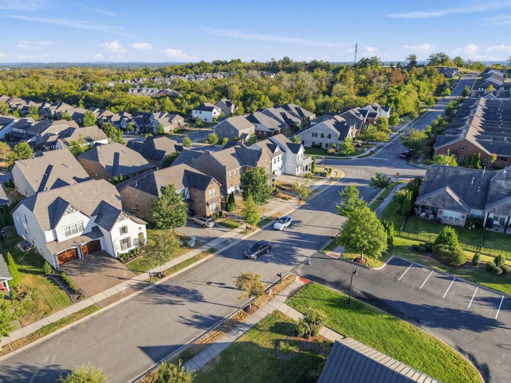 Millstone in Hendersonville, TN ©HomeJab