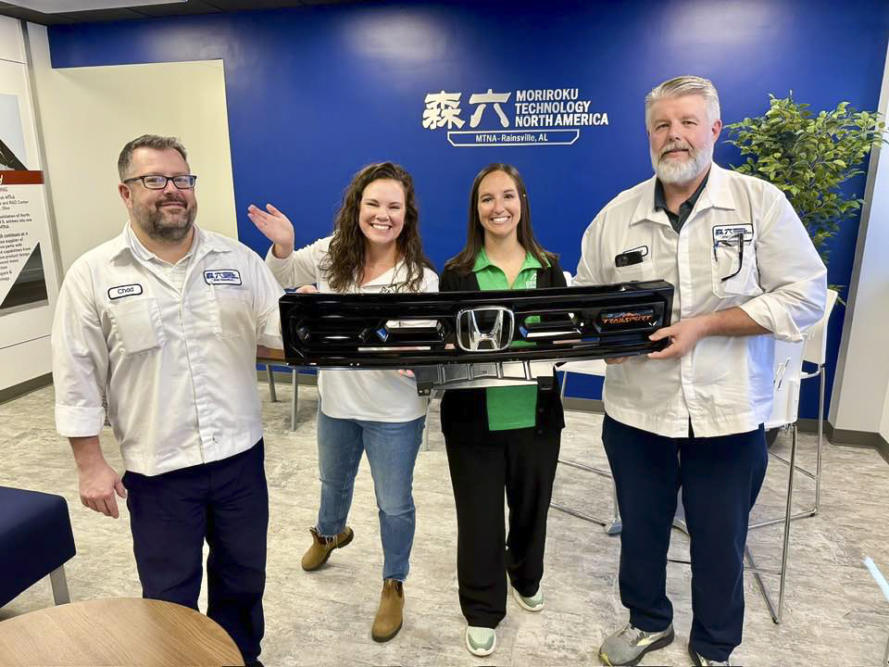 Staff at Moriroku Technology North America (1)(Rainsville)-RGB