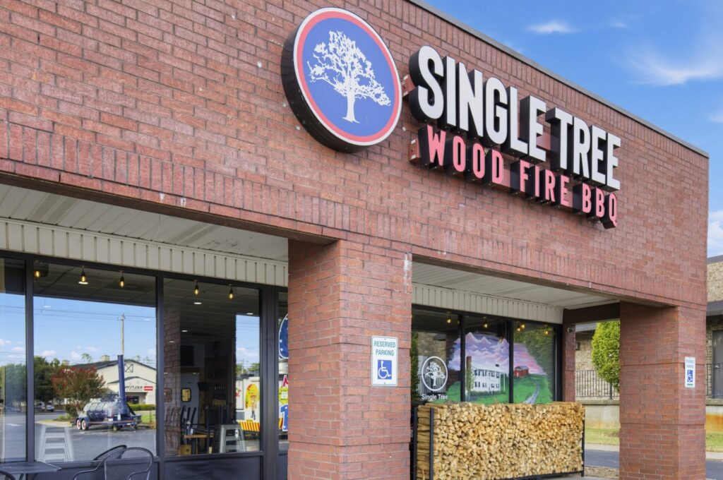 Single Tree Wood Fire BBQ in Murfreesboro. TN.